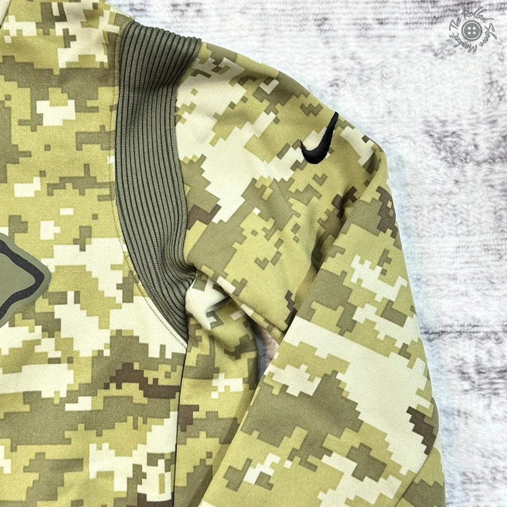 Nike Kansas City Chiefs‎ Salute Service Hoodie Men Small Green Camo Dri-Fit NFL